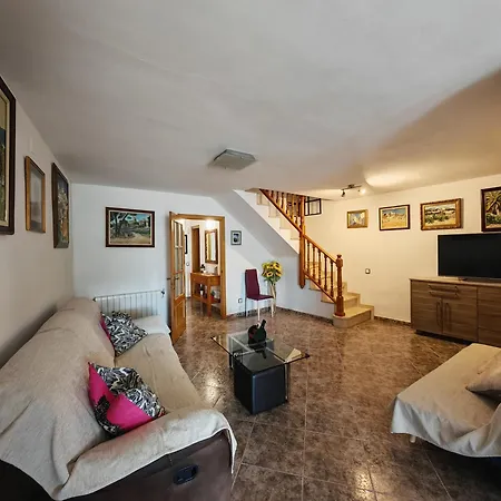 Casa Joana * Canyelles (Catalonia)